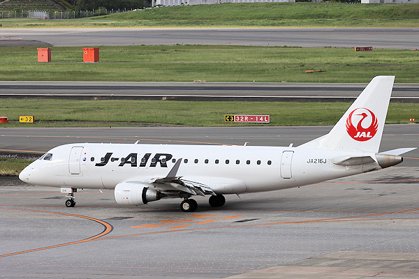 J-AIR E170（JA216J)