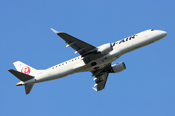 J-AIR E190（JA248J)