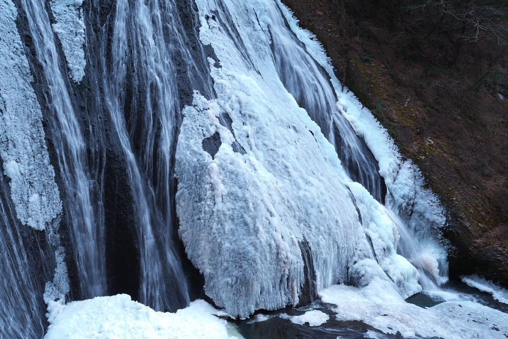 凍った袋田の滝2