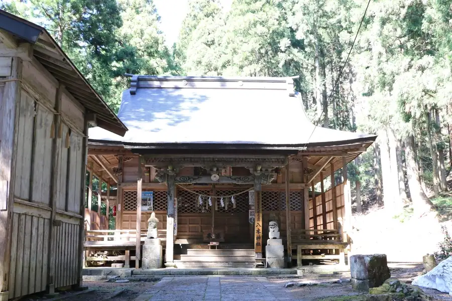八木神社拝殿